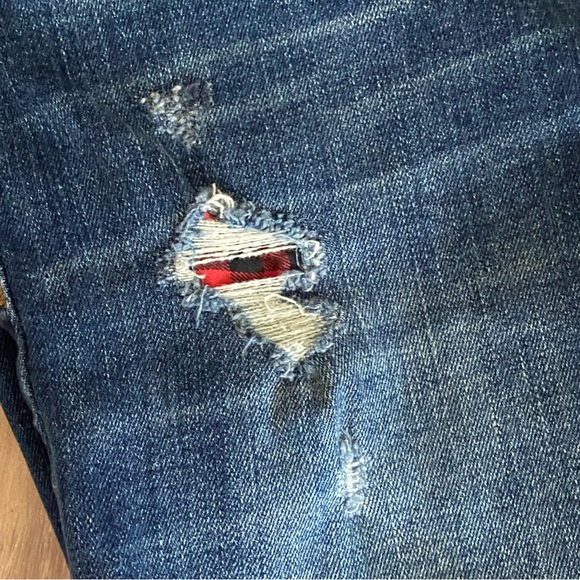 Gap 1969 Distressed Buffalo Plaid Jeans - Picture 6 of 12